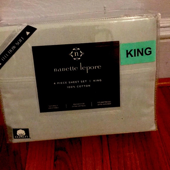 bed sheet - Picture 1 of 1